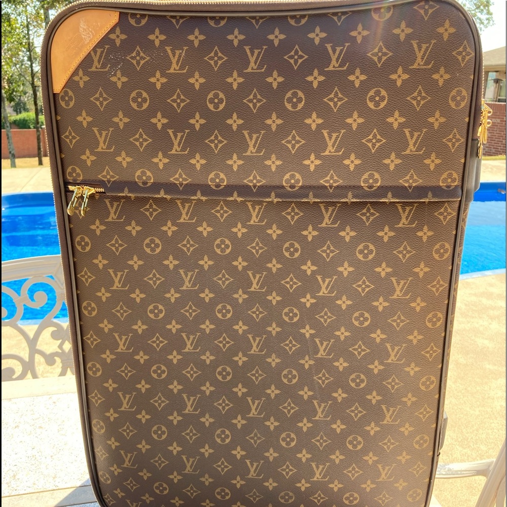 COPY - Louis Vuitton Pegase 70 Suitcase #1